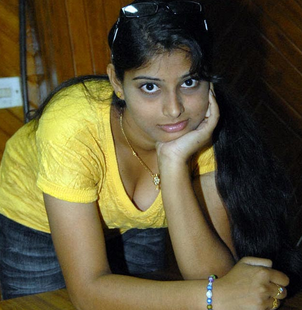 gopon chodon kahini
